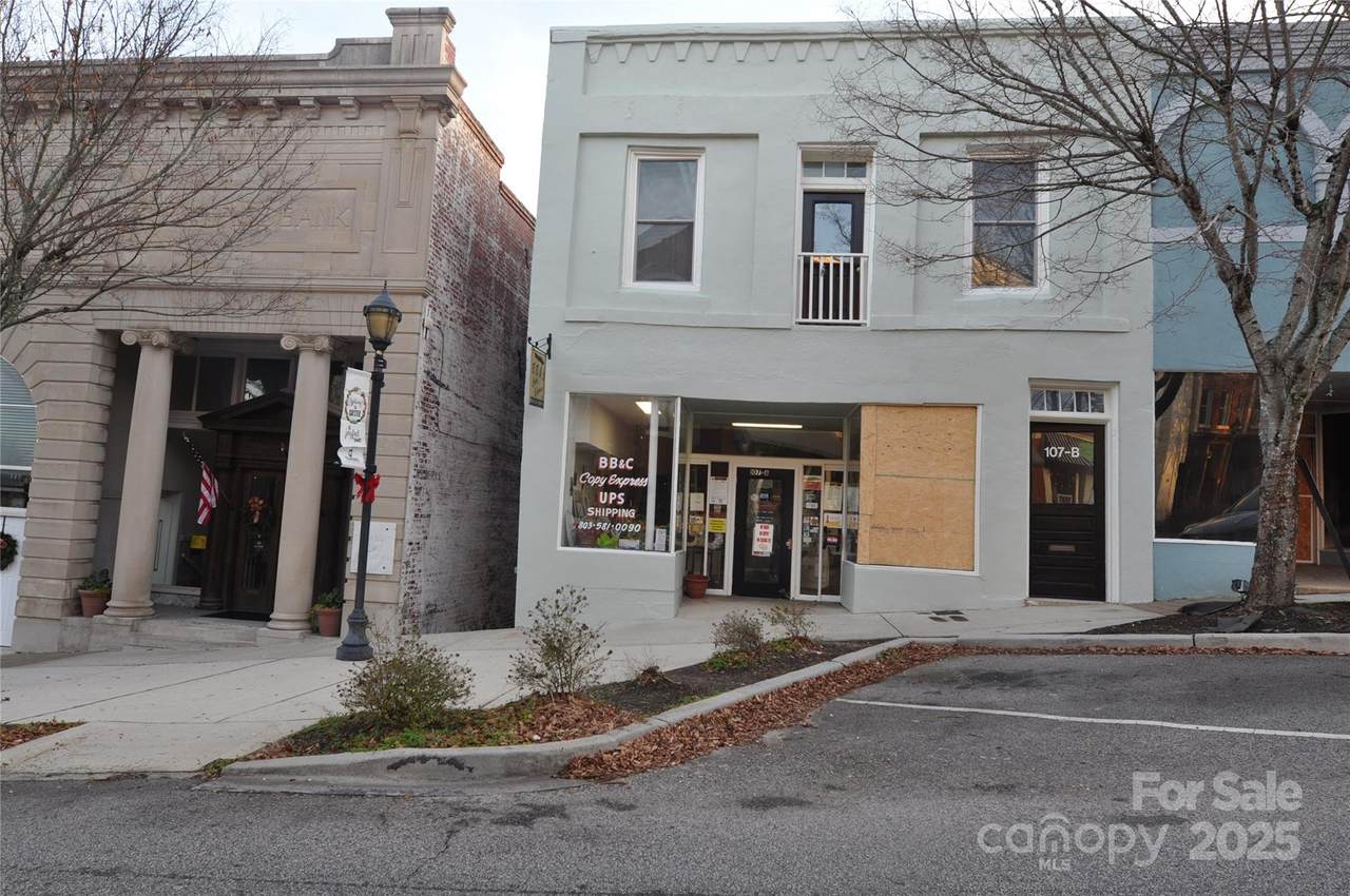 107 Gadsden Street - Photo 1