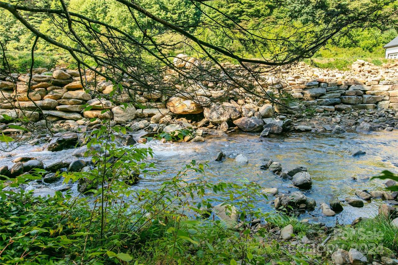 https://bt-photos.global.ssl.fastly.net/cmls/1280_boomver_1_4208495-1.jpg