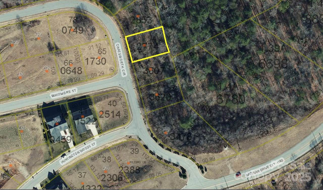 710 Chatsworth Circle - Photo 1