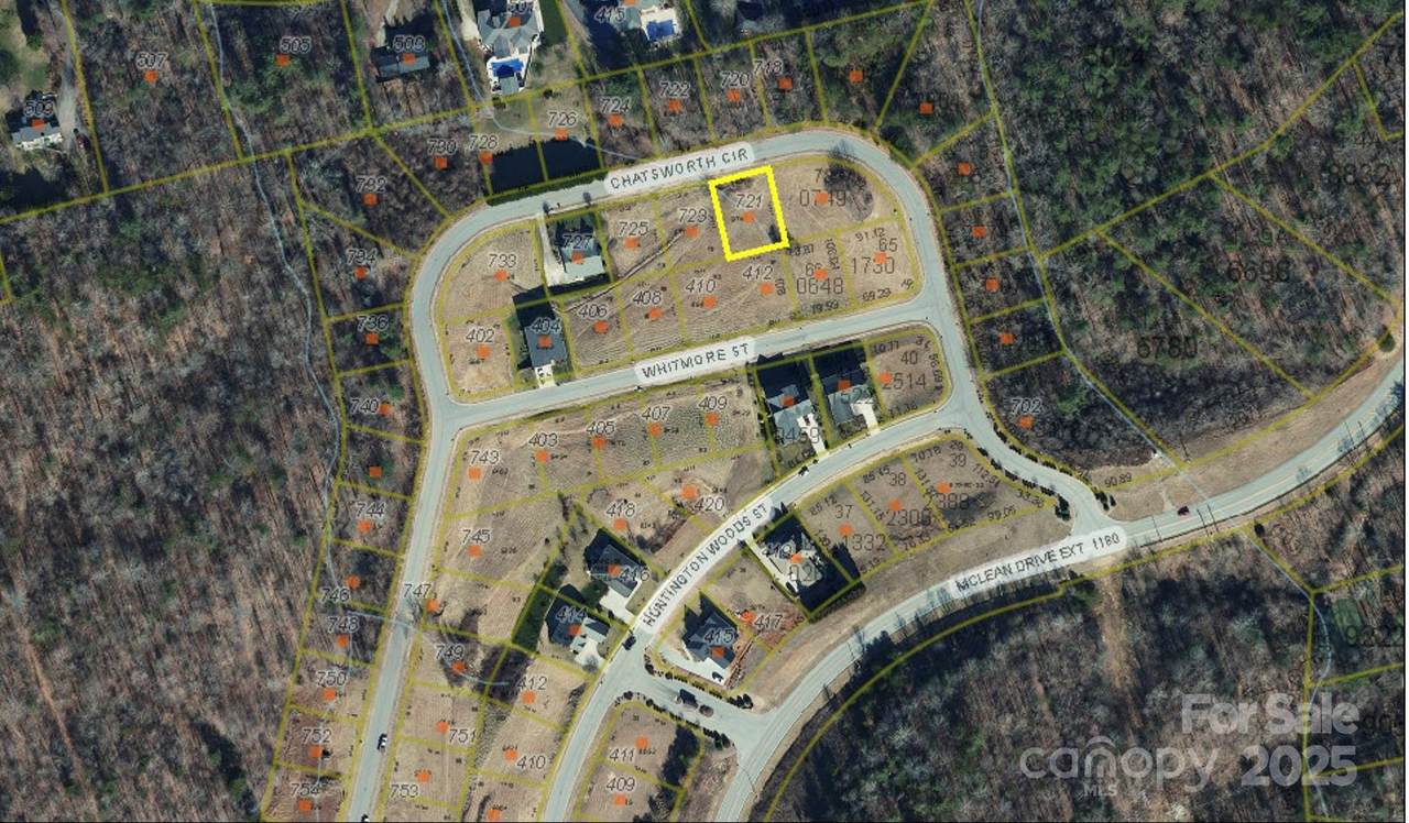 721 Chatsworth Circle - Photo 1