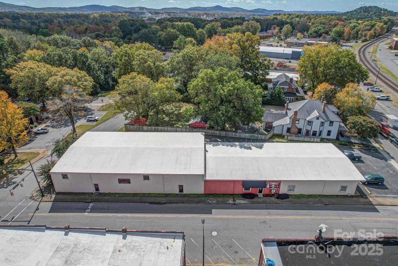 301 Battleground Avenue - Photo 1