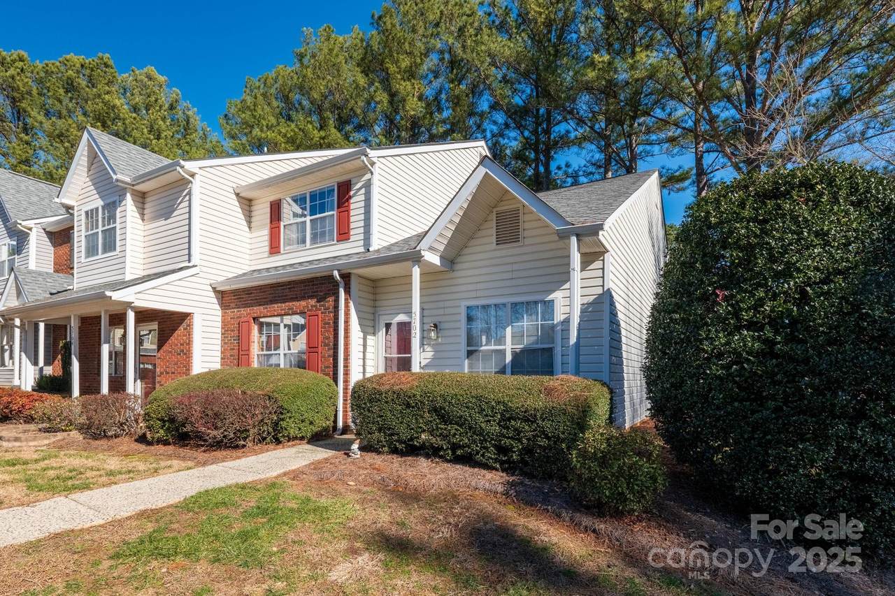 5702 Prescott Court - Photo 1