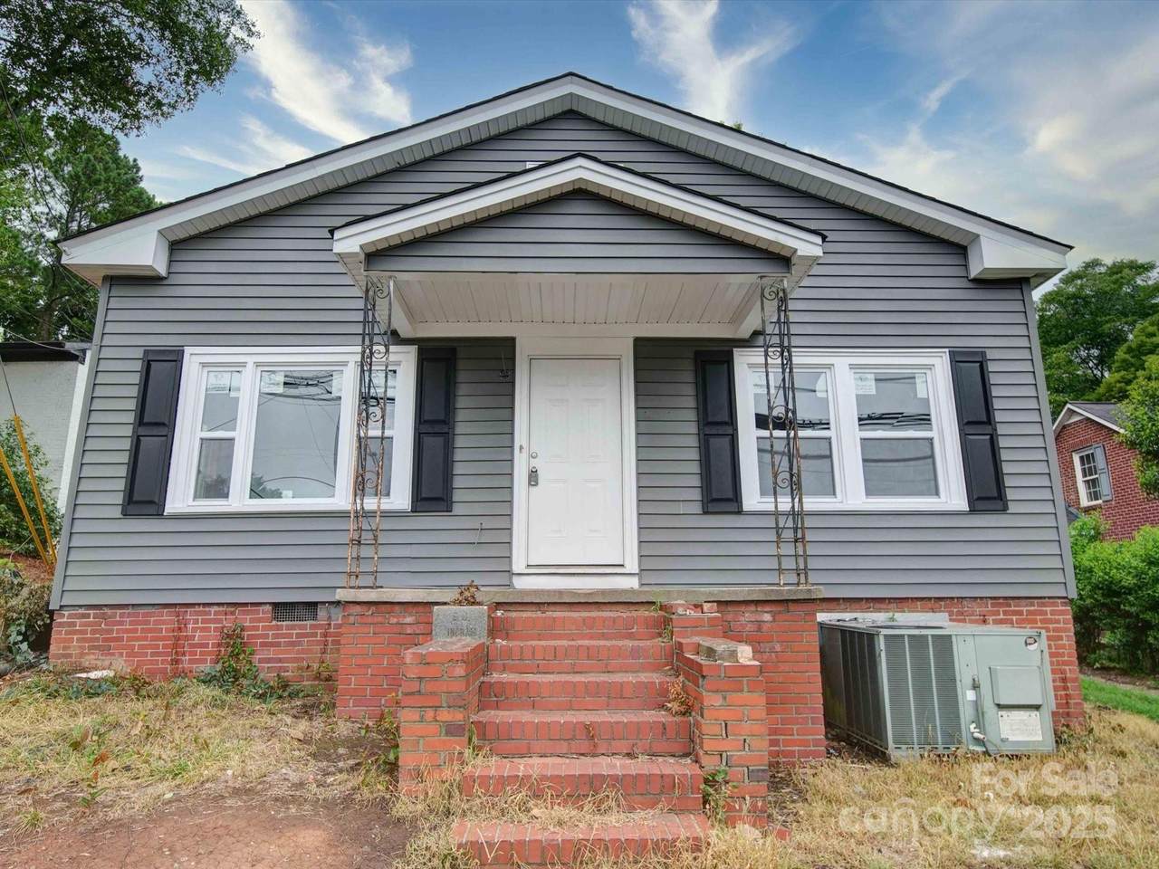 543 Salisbury Street - Photo 1