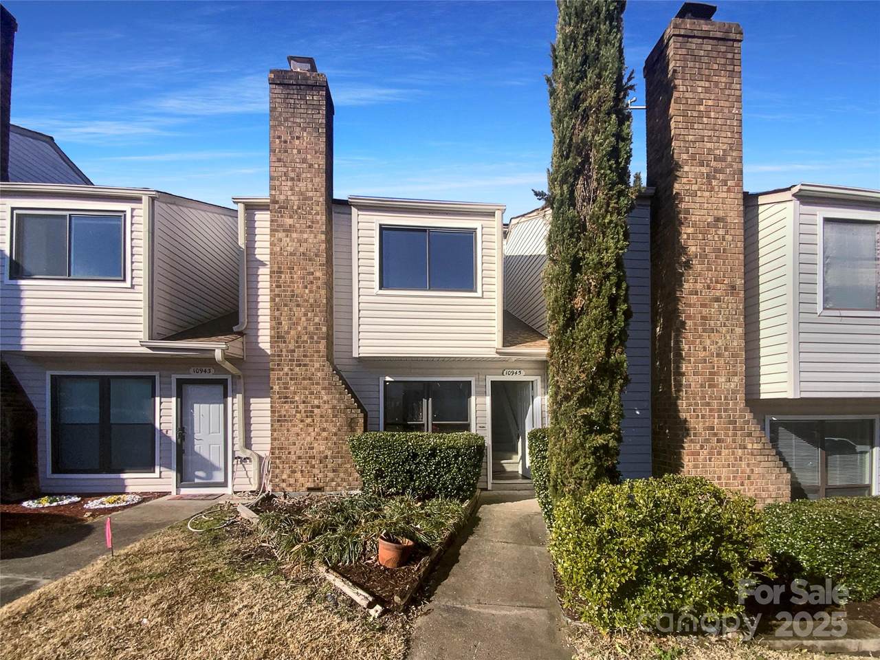 10945 Carmel Crossing Road - Photo 1
