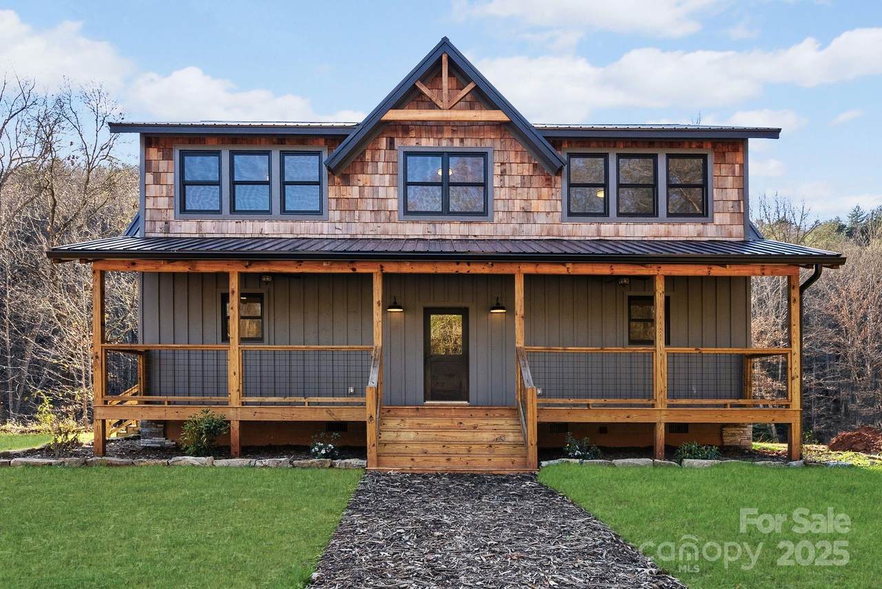 124 Light Waters Drive - Photo 1