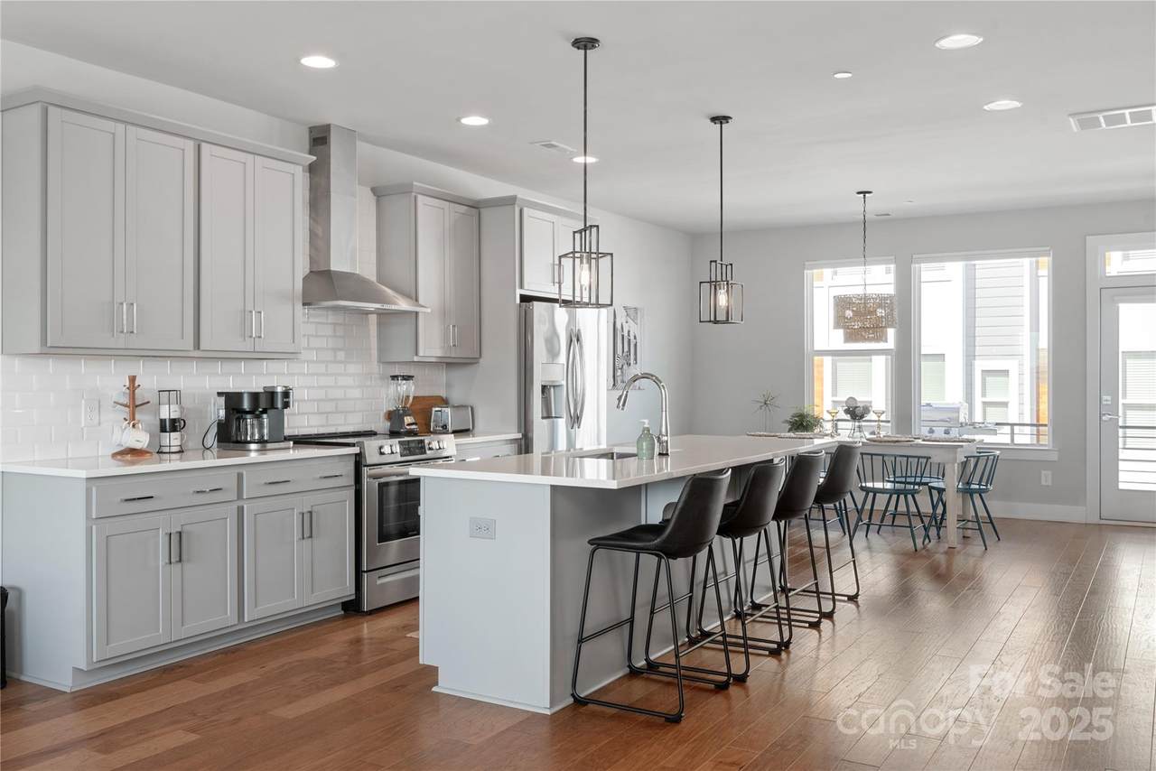 2014 Bryant Park Drive - Photo 1
