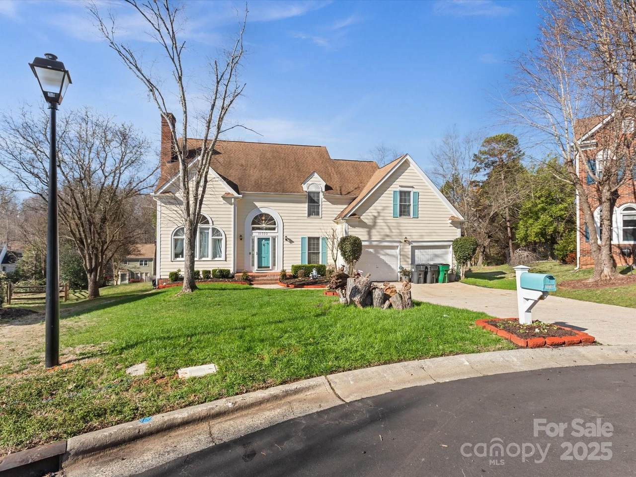 10700 Summitt Tree Court - Photo 1