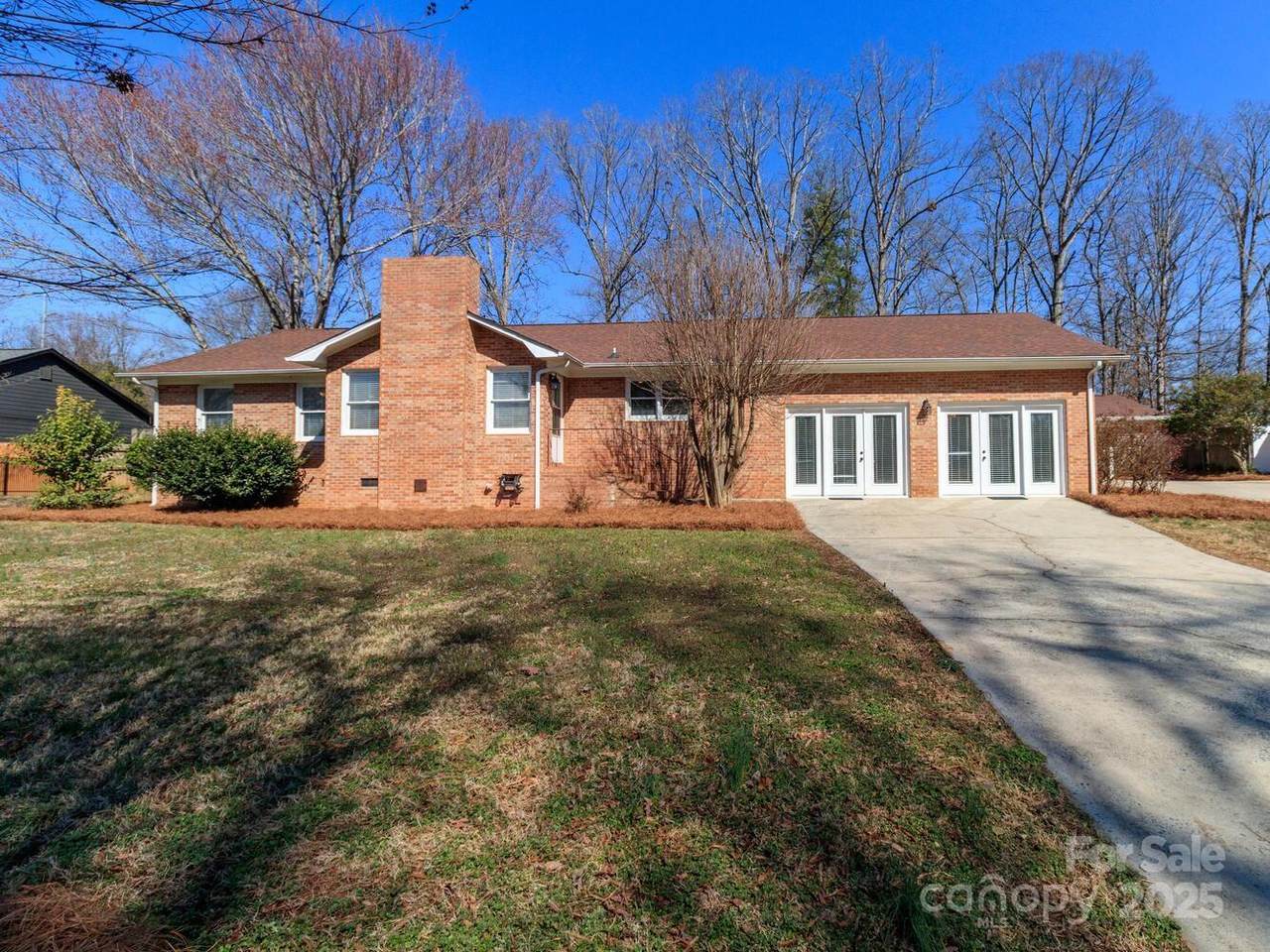 1003 Oak Hill Drive - Photo 1