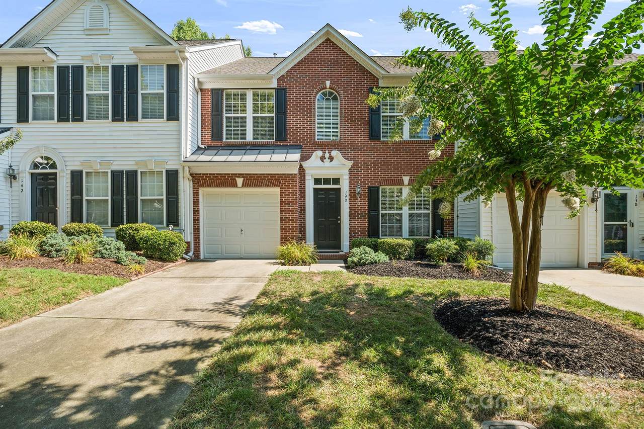 140 Arcadian Way - Photo 1