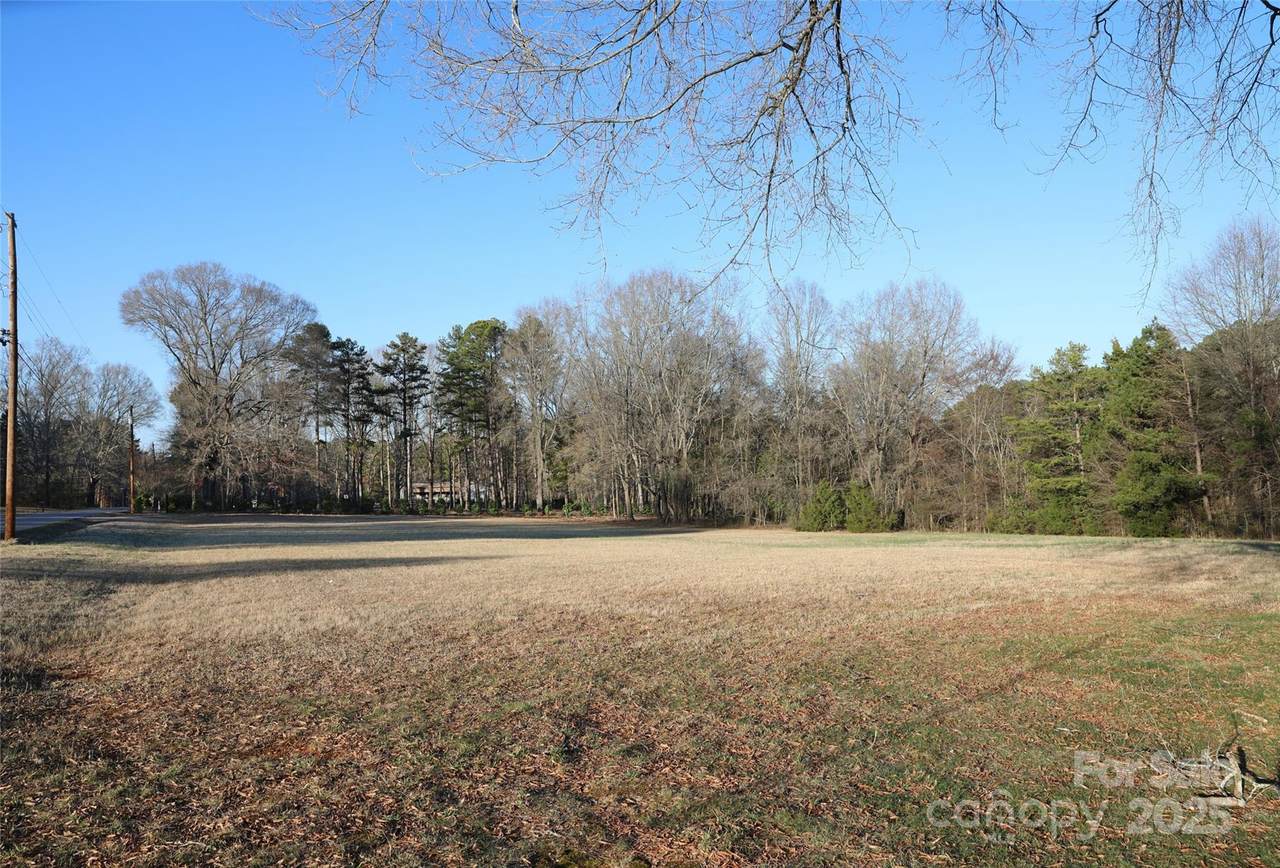 7830 Large Oak Lane - Photo 1