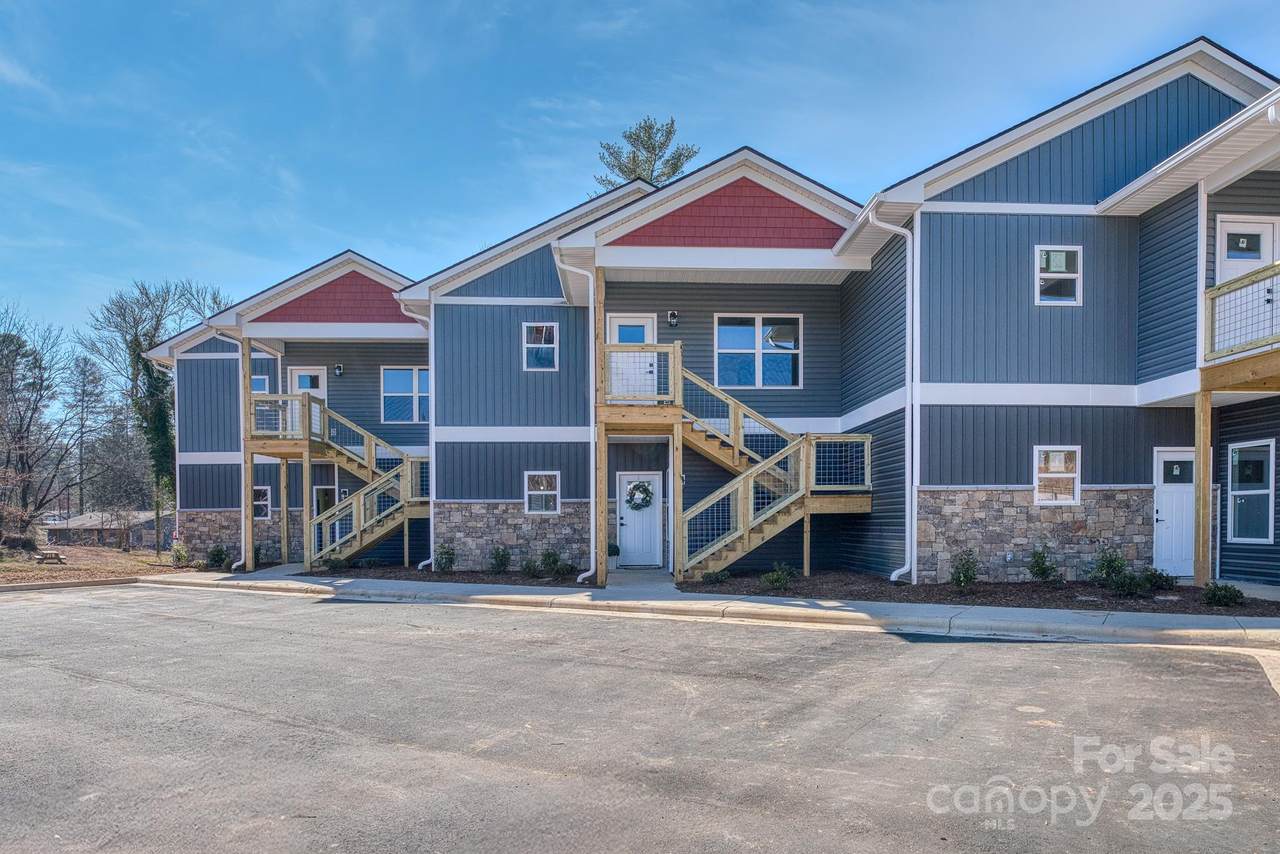 143 Carver Street - Photo 1