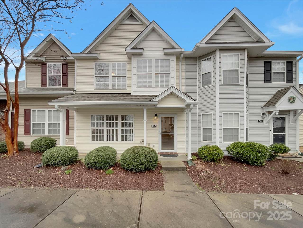 725 Rock Lake Glen - Photo 1