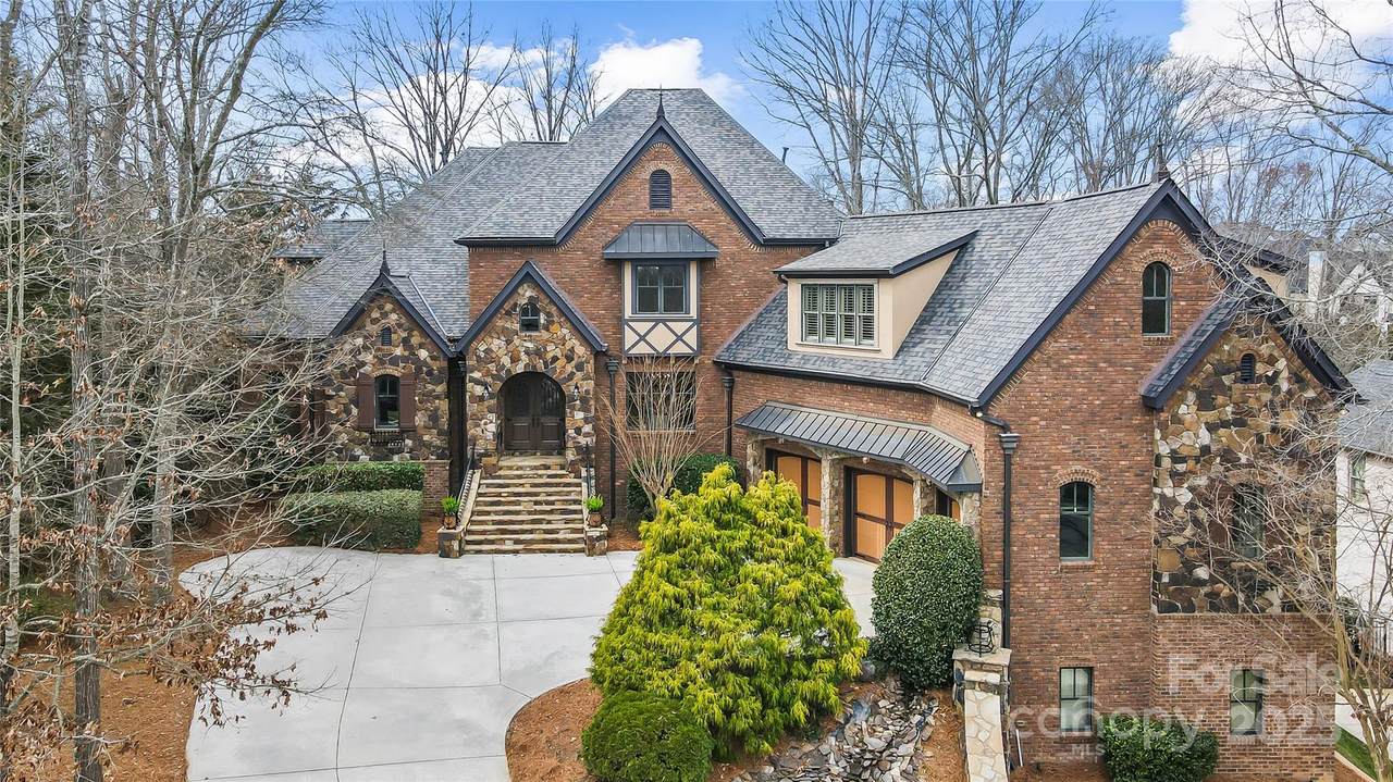 1312 Lookout Circle - Photo 1