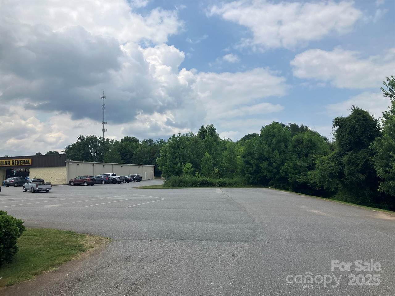1320 Burkemont Avenue - Photo 1