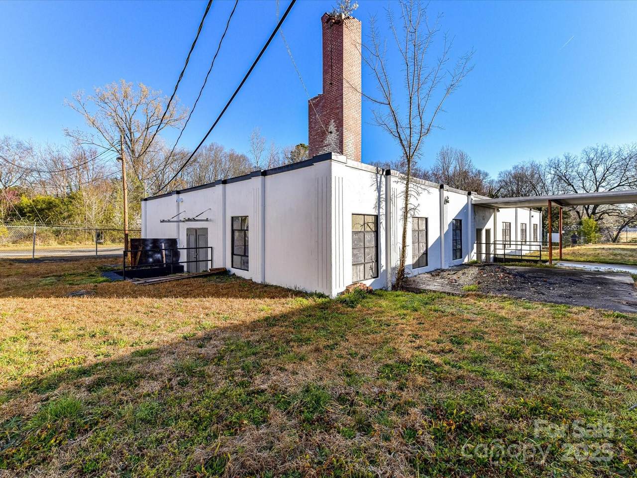 1636 Alpha Road - Photo 1