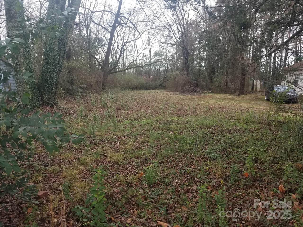 522 Todd Lane - Photo 1