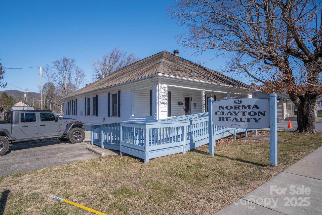262 Caldwell Street - Photo 1