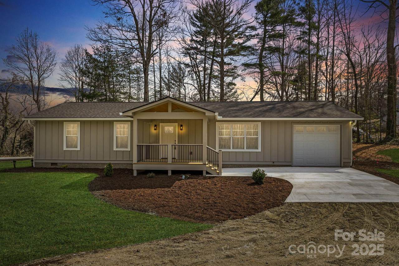 1416 Howard Gap Loop Road - Photo 1