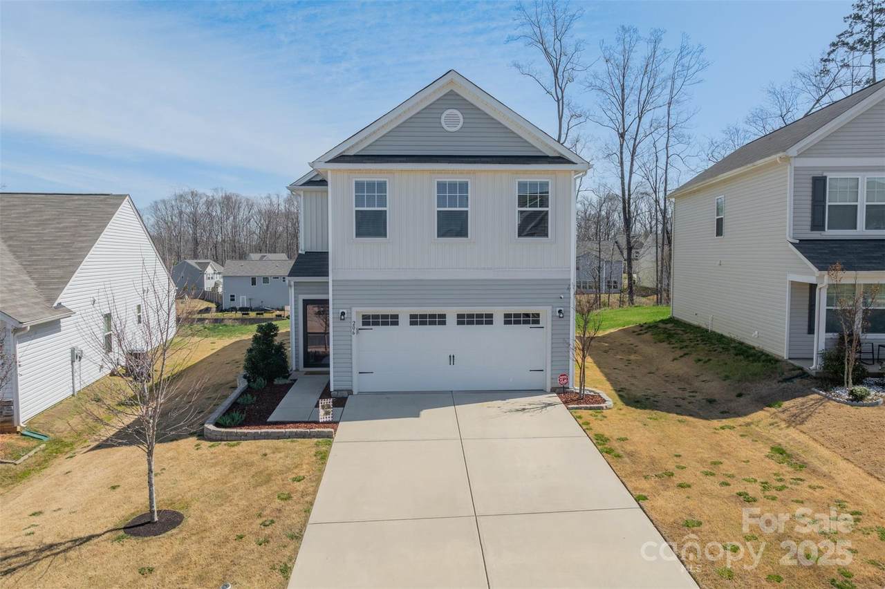 206 Hidden Lakes Road - Photo 1