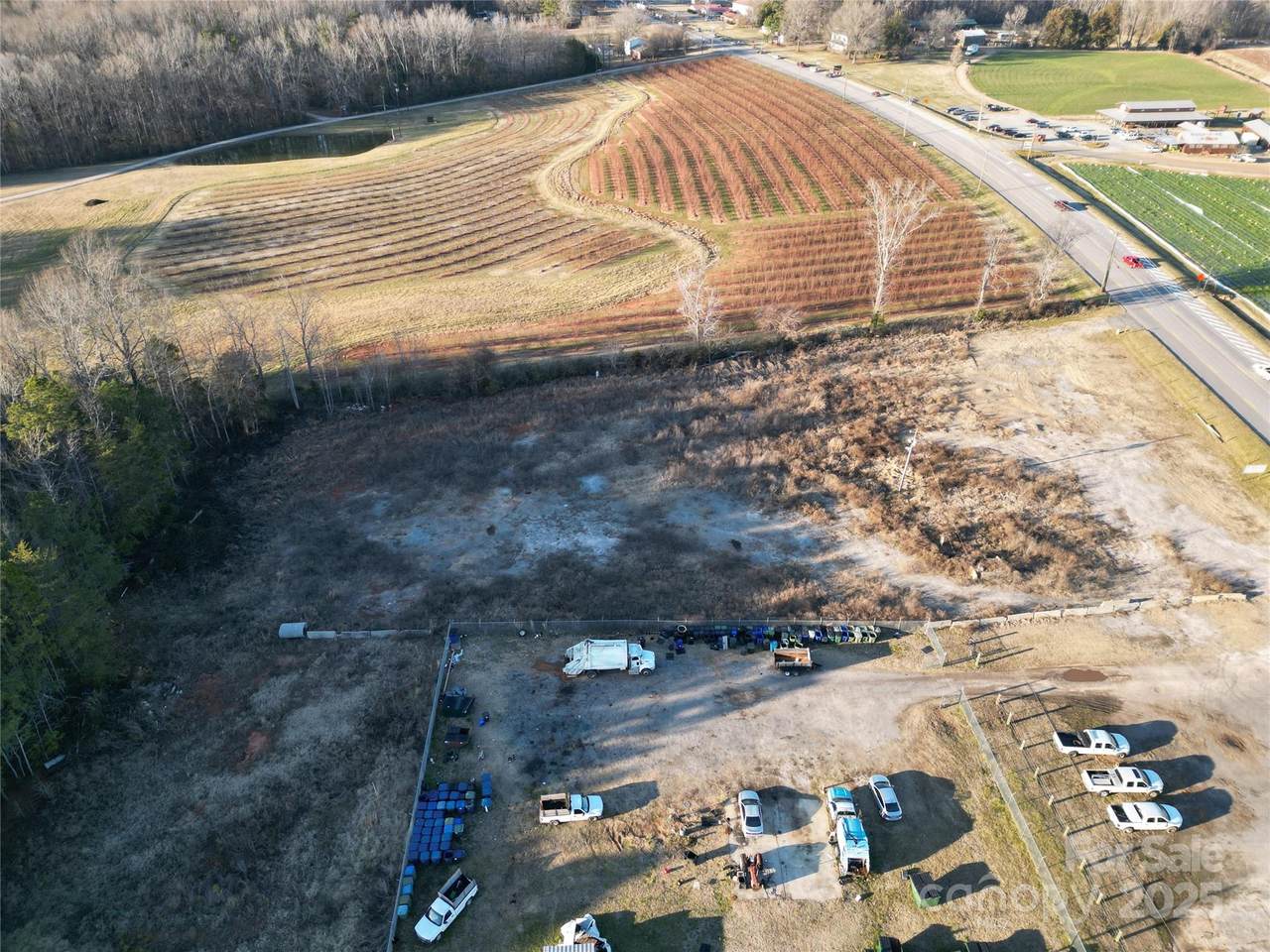 1595 Filbert Highway - Photo 1