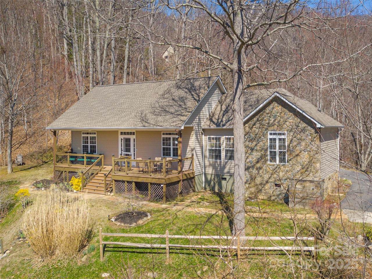 449 Windy Hill Drive - Photo 1
