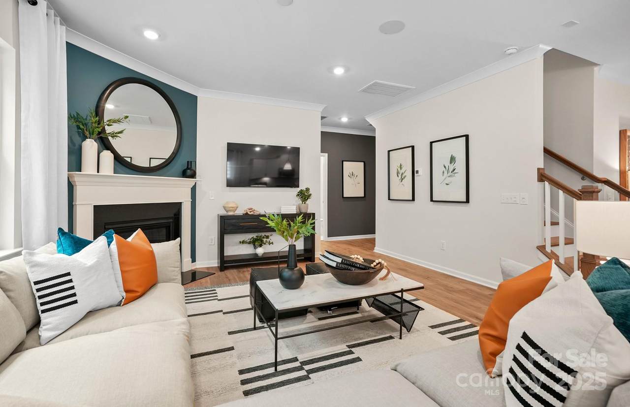 6016 Chumbley Point Road - Photo 1