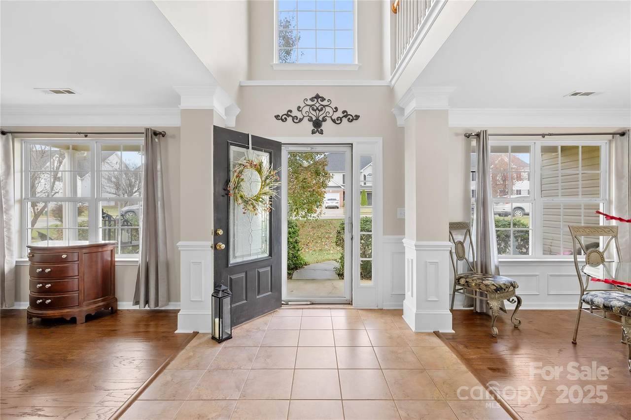 112 Saye Place - Photo 1