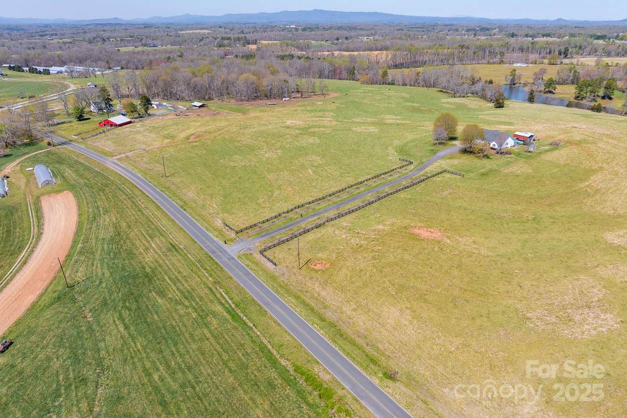 825 Ed Hamrick Road - Photo 1