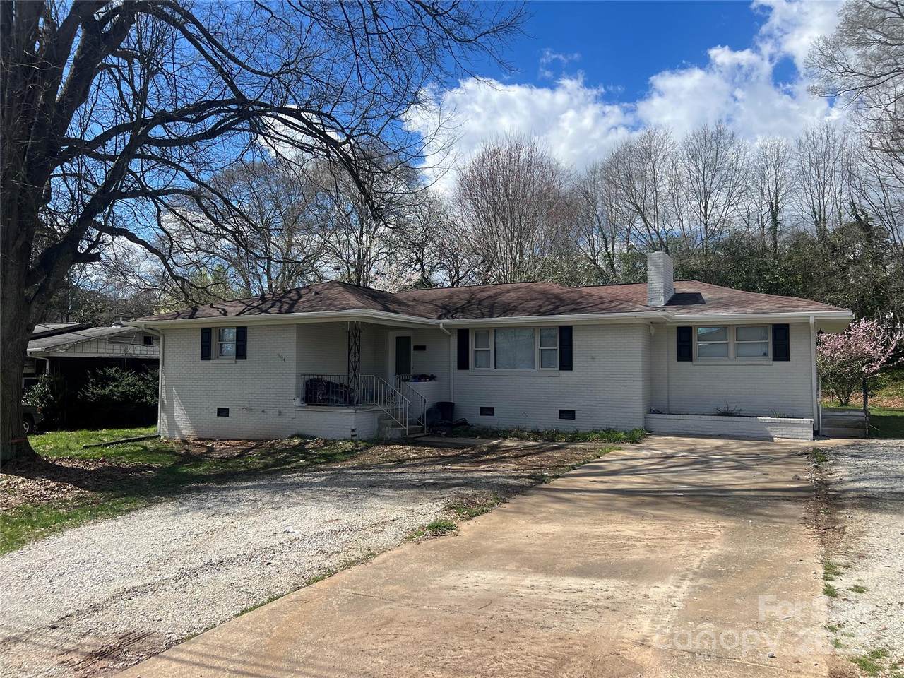 304 Westside Drive - Photo 1