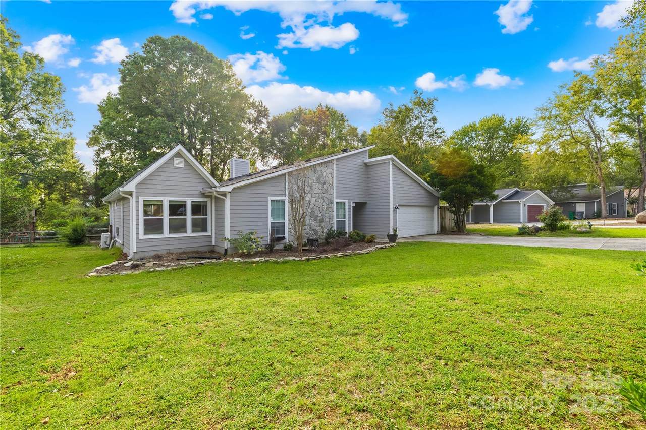 6741 Stillmeadow Drive - Photo 1