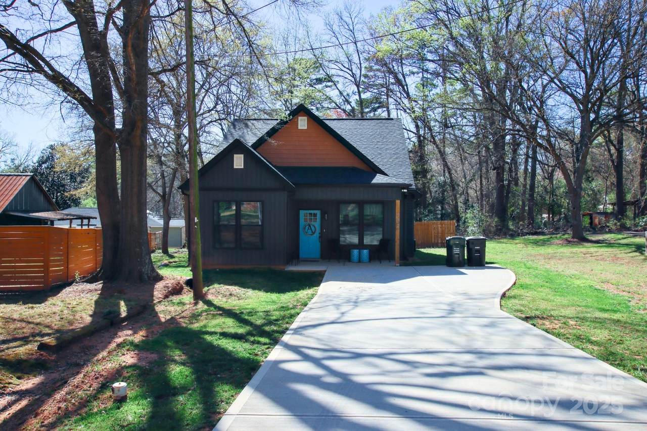 782 Chalice Street - Photo 1