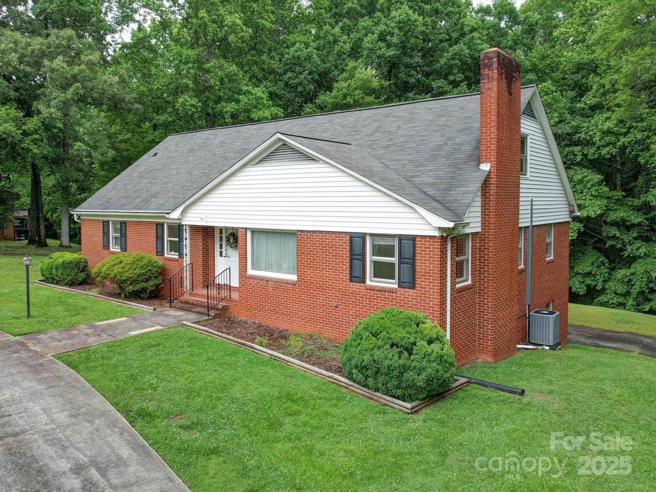167 Cedar Lane - Photo 1