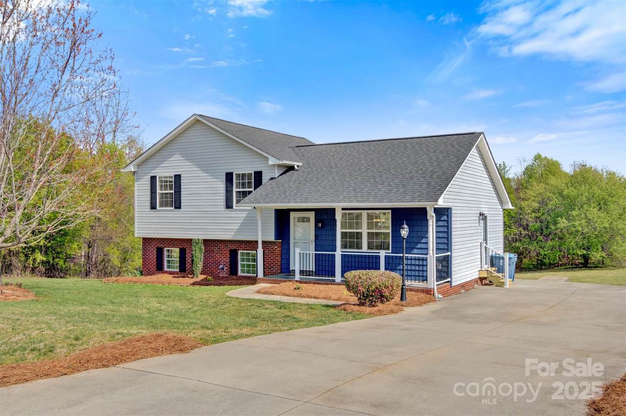 2948 Christy Leigh Drive - Photo 1