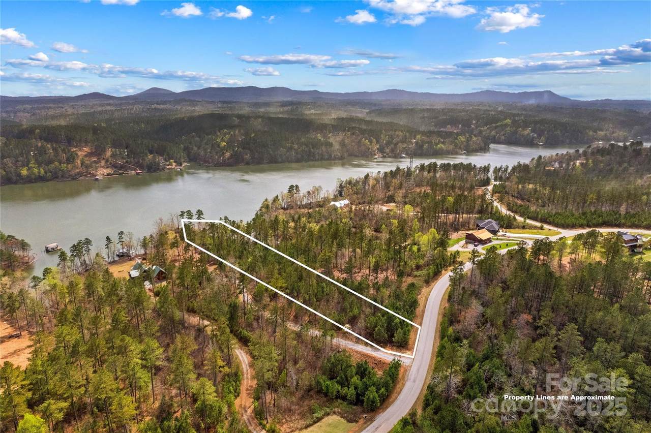 000 Waters Edge Drive - Photo 1
