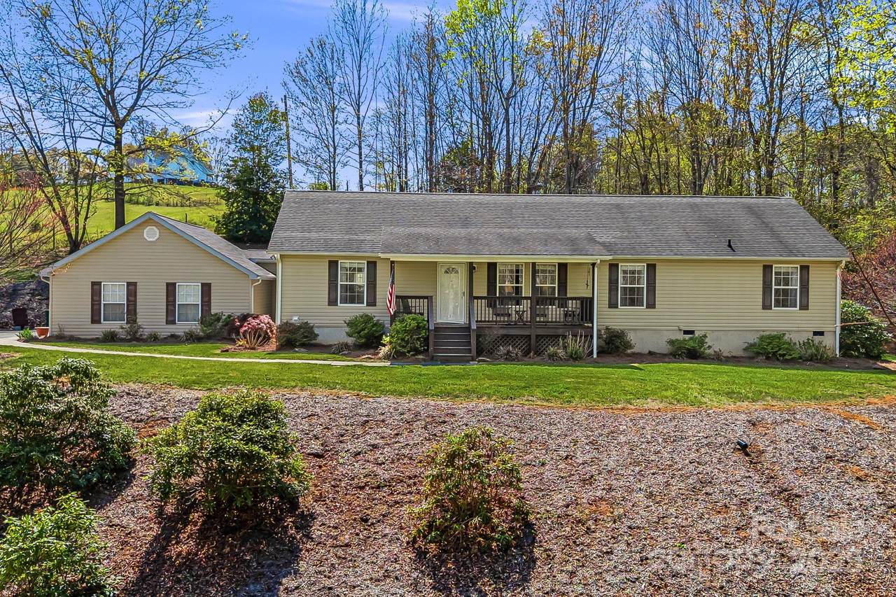 54 Golddigger Drive - Photo 1