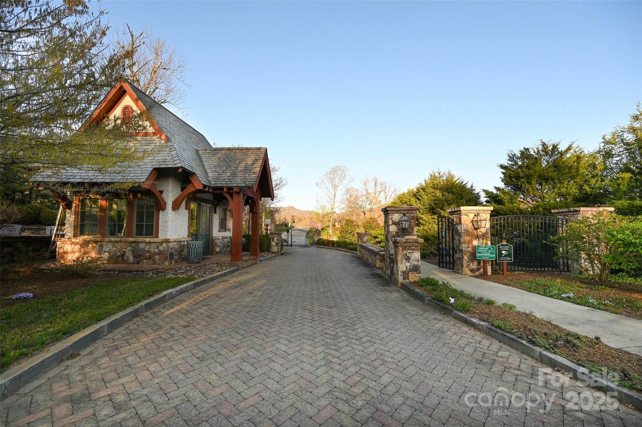 64 French Willow Drive - Photo 1