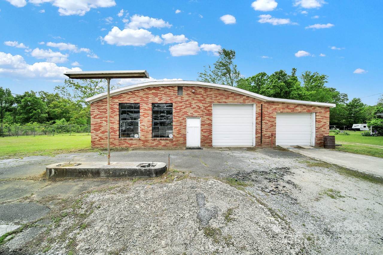 4410 Flat Creek Road - Photo 1