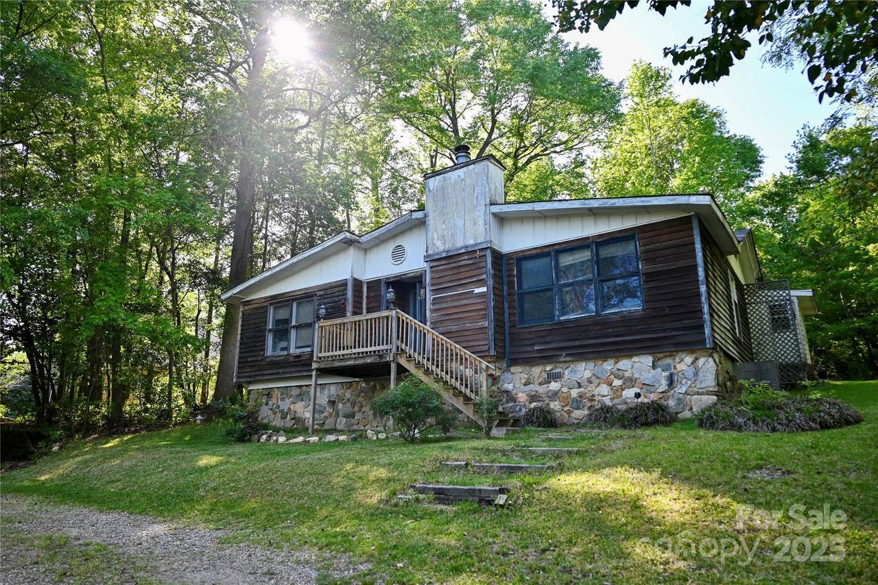 1042 Jackson Road - Photo 1