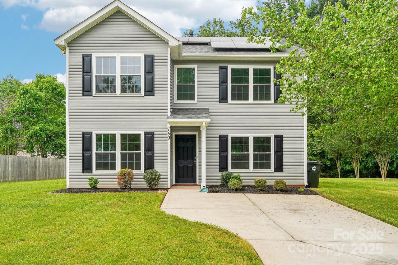 759 Victory Gallop Avenue - Photo 1