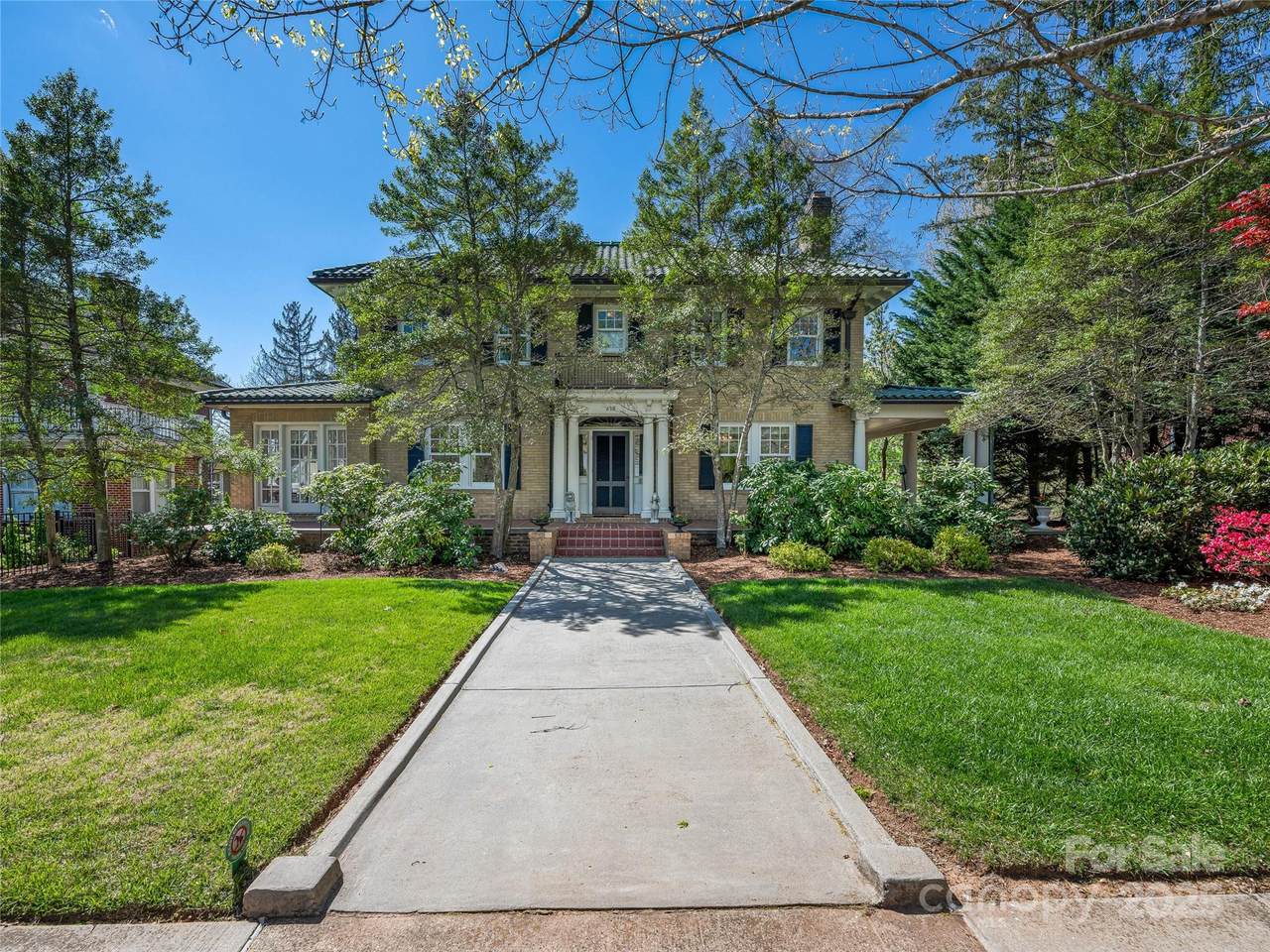218 Kimberly Avenue - Photo 1