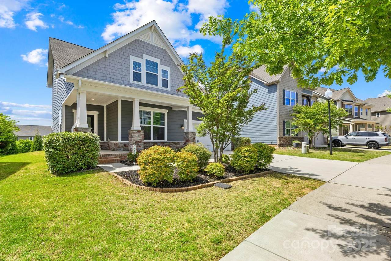 3022 Oakmere Road - Photo 1