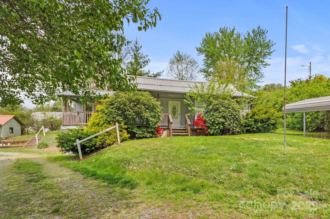 412 Trammell Avenue - Photo 1