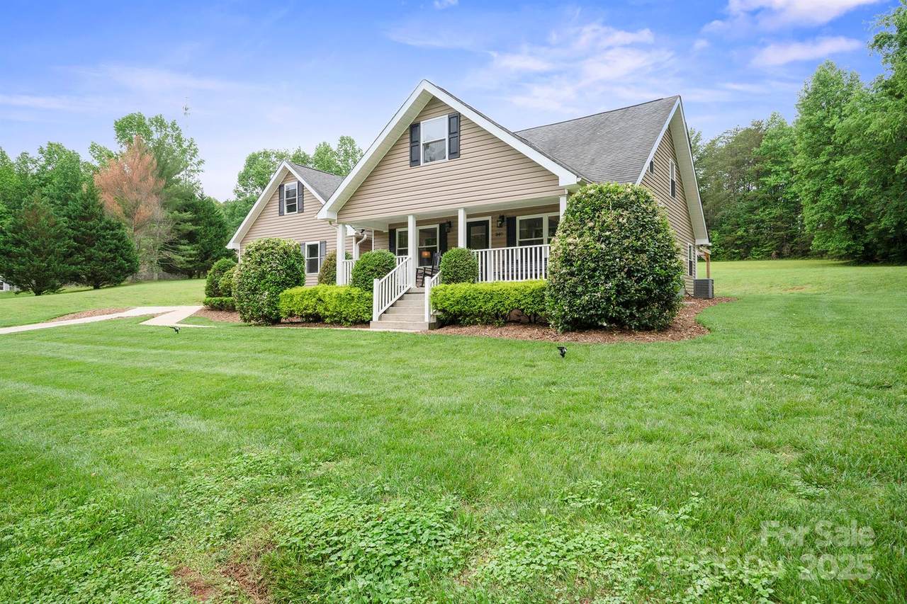 840 Lenoir Road - Photo 1