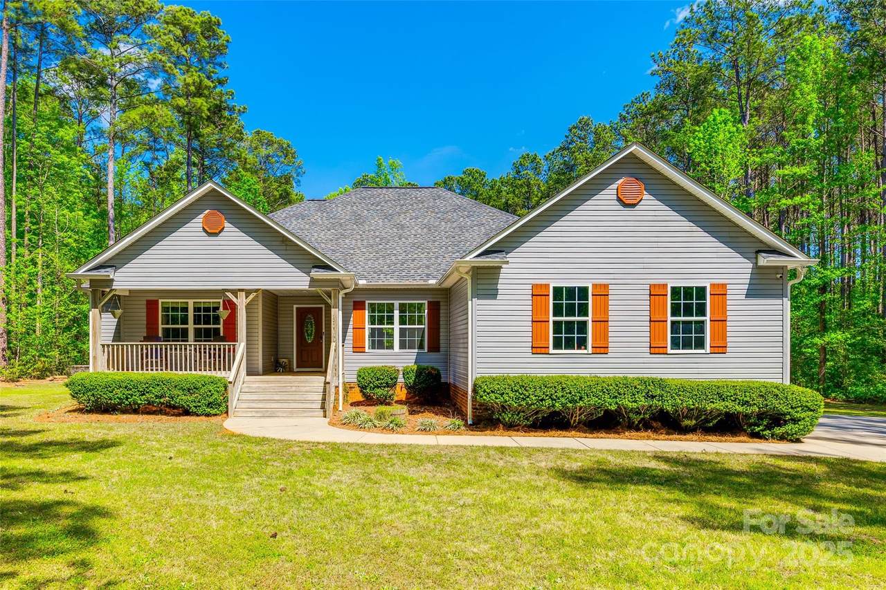 1006 Chambers Road - Photo 1