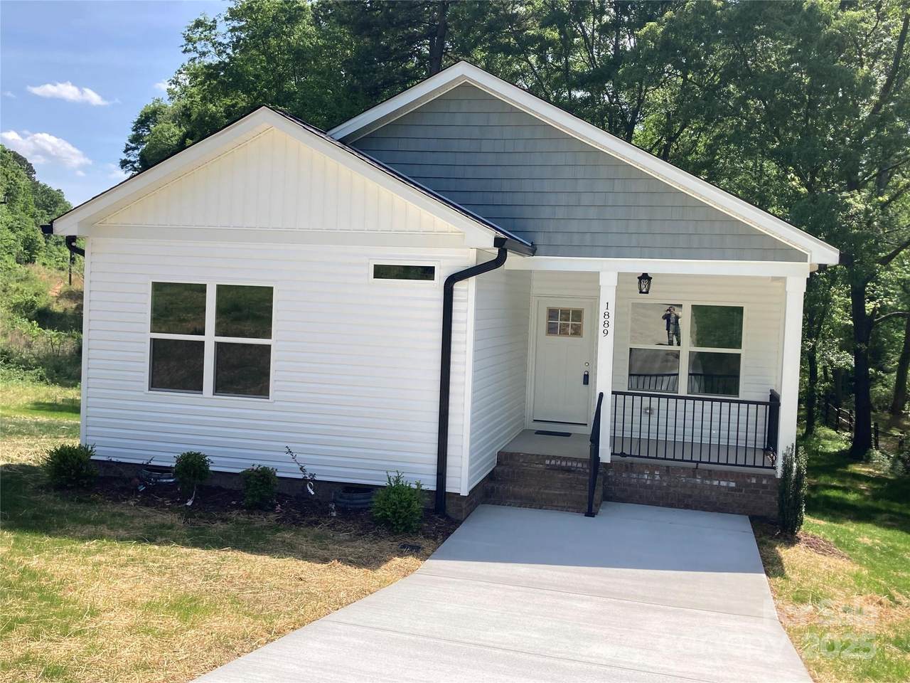 1889 Oak Hollow Road - Photo 1