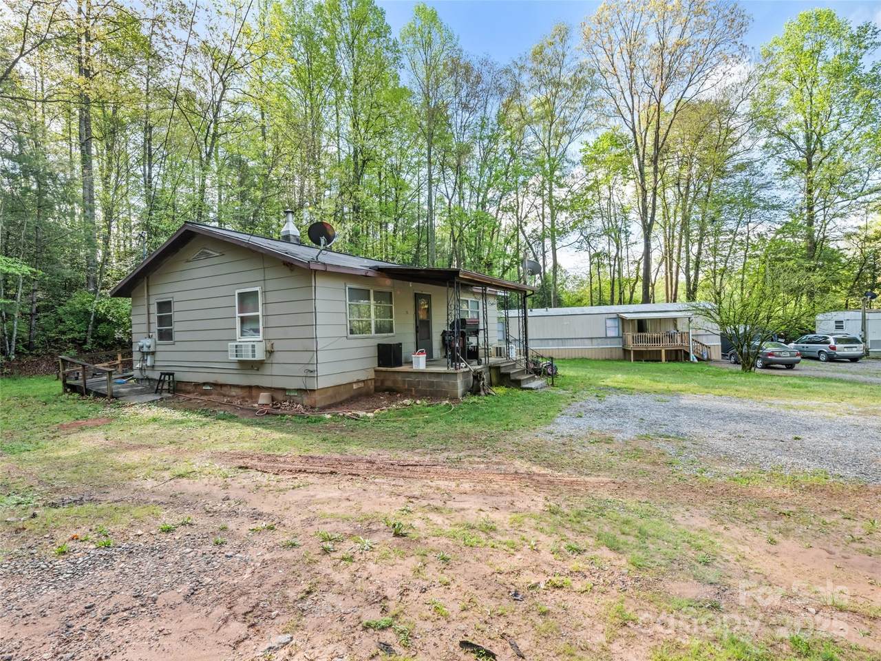 42 Violet Drive - Photo 1