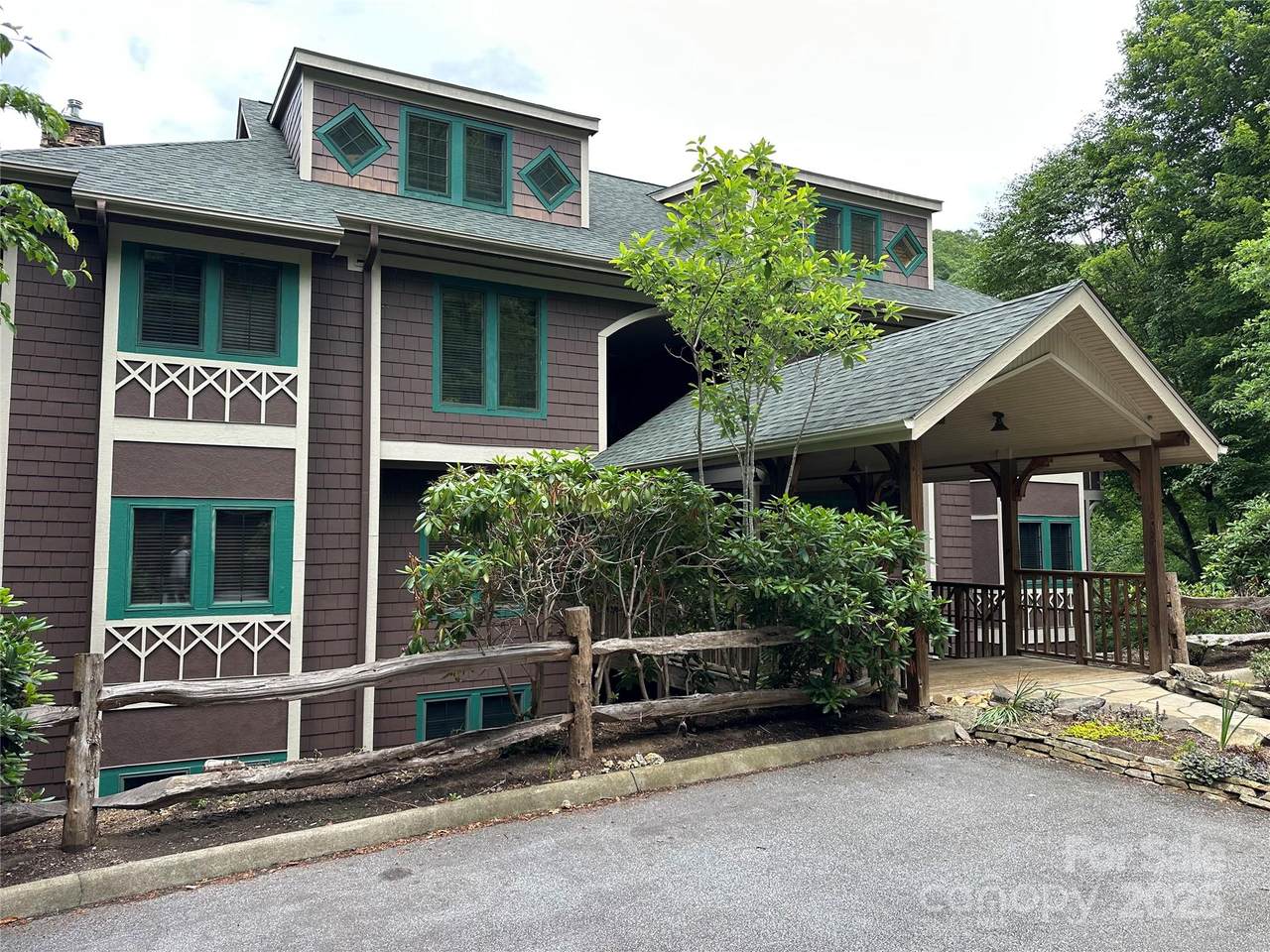 222 Creekside Way - Photo 1