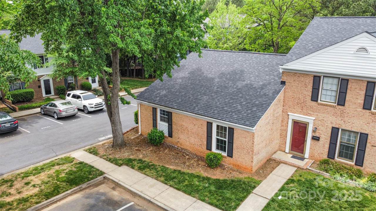 8325 Knights Bridge Road - Photo 1