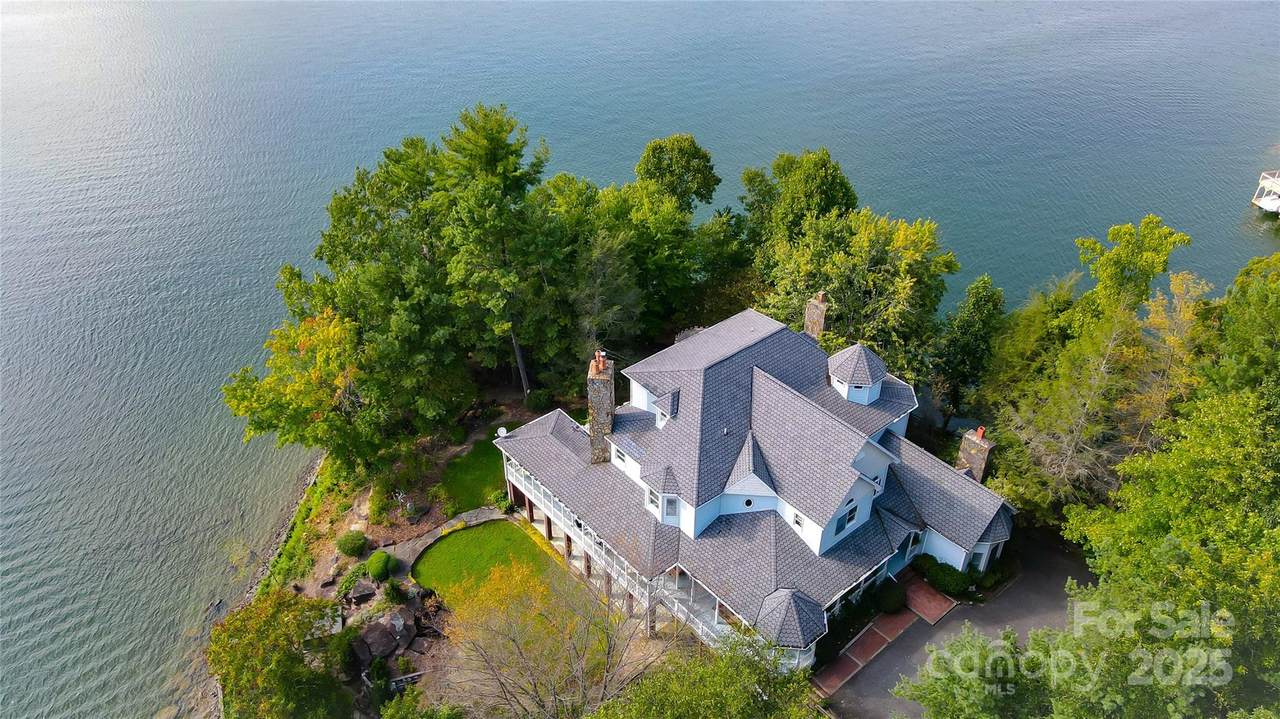4950 Canterbury Place - Photo 1