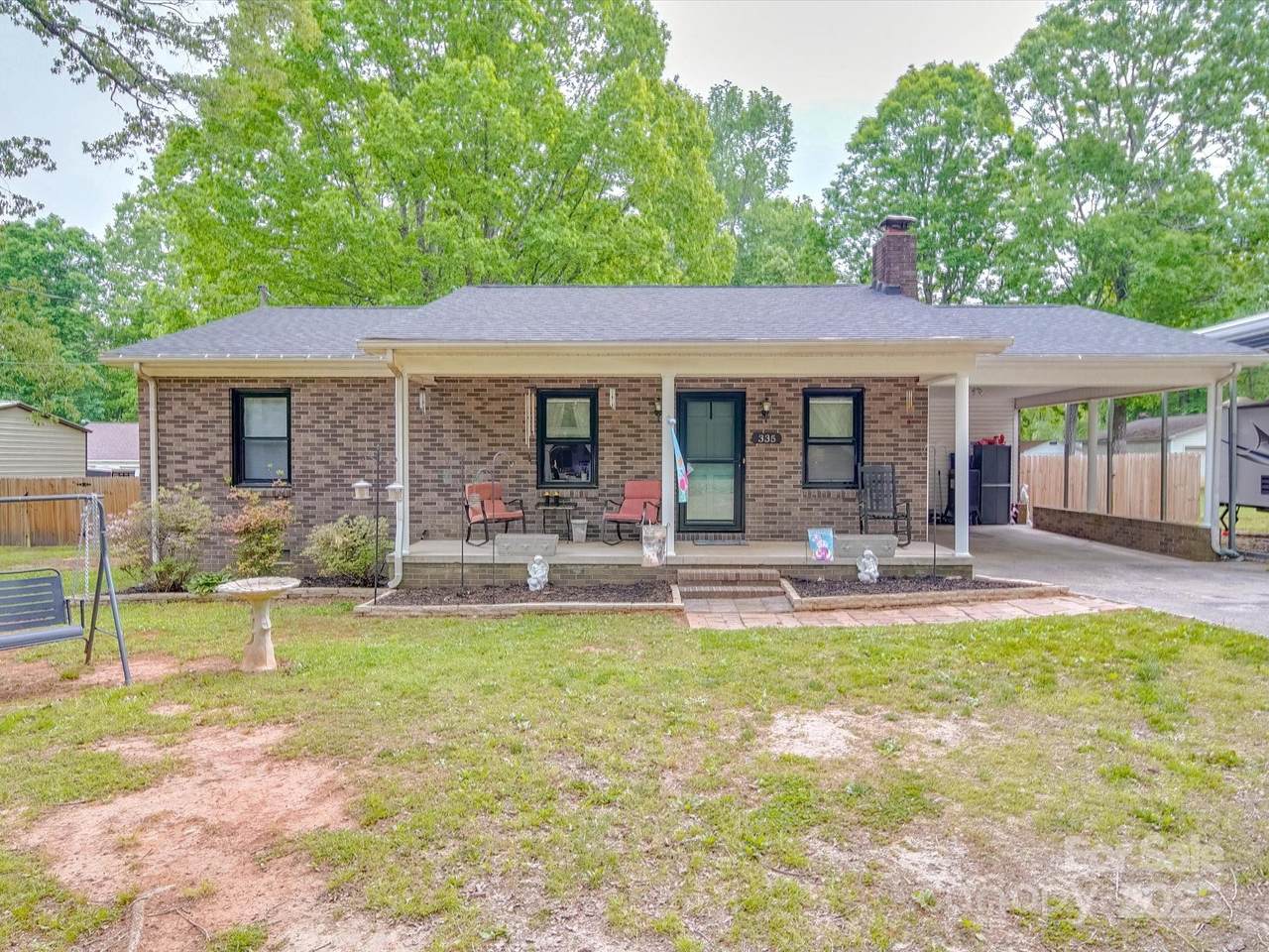 335 Linda Street - Photo 1